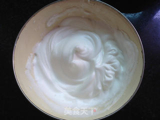 彩珠戚风蛋糕卷的做法步骤:2