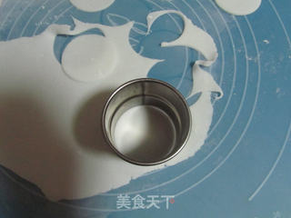 翻糖花朵纸杯蛋糕的做法步骤:12