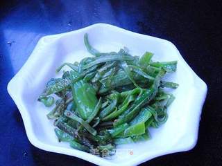 胡萝卜煸炒尖椒的做法步骤:3