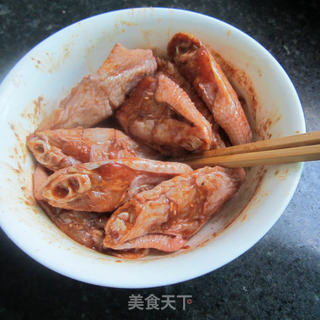 香辣啤酒鸡翅的做法步骤：3
