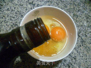 青菜鸡蛋米线的做法步骤:2