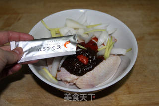 辣酱烤鸡翅的做法步骤:3