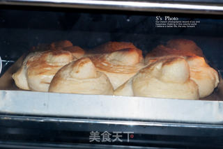 来点料更美味--杏仁酱面包卷的做法步骤:13