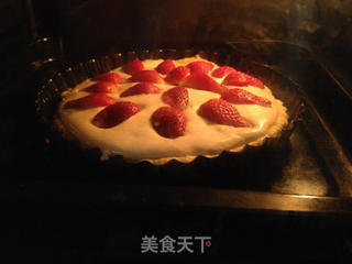 依然学烘焙--酸酸甜甜草莓派的做法步骤:14
