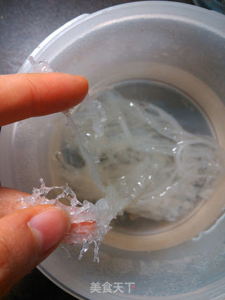 燕窝桃胶滋补汤的做法步骤:6