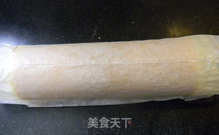 鲜果奶油蛋糕卷的做法步骤:12