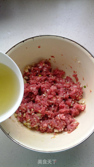 芹菜牛肉包的做法步骤:6