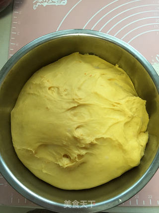 南瓜红豆吐司的做法步骤:6