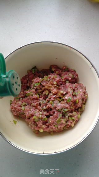 芹菜牛肉包的做法步骤:11