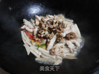 核仁菌菇鸡柳的做法步骤:13