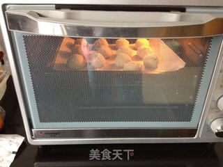 薯泥核桃酥球的做法步骤:8