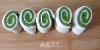 菠菜贝壳包的做法步骤:10