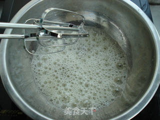黑芝麻戚风的做法步骤:9