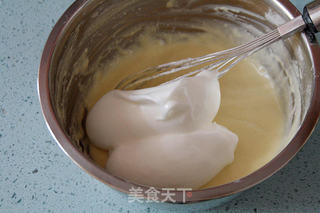 卷卷手残党的救星:【豆腐木薯戚风】的做法步骤:14