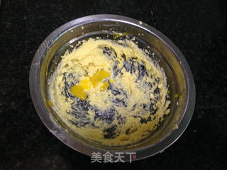 抹茶糖霜饼干的做法步骤:2
