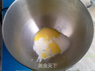 葡萄干椰蓉面包的做法步骤:2