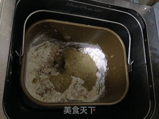 枣泥香蕉土司的做法步骤:4