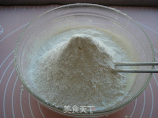 香蕉核桃马芬的做法步骤:5