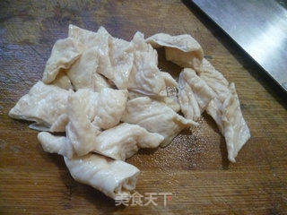大蒜大肠炒年糕的做法步骤:3