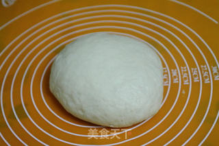 椰蓉蛋黄排排包的做法步骤:2