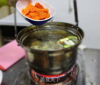 三黄鸡炖香菇的做法步骤:9