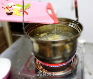 三黄鸡炖香菇的做法步骤:8