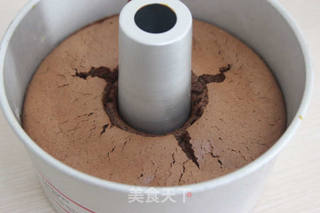 【番茄配方】圣诞魔幻可可戚风——穿上华丽的圣诞装,瞬间蜕变的做法步骤:3