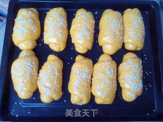 南瓜肉松卷的做法步骤:11