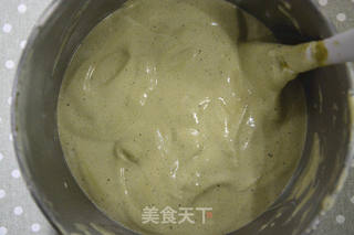 烤箱做蛋糕(抹茶戚风蛋糕的做法)的做法步骤:12