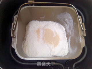 南瓜肉松卷的做法步骤:2