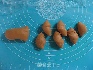 胡萝卜烫面蒸饺的做法步骤:11