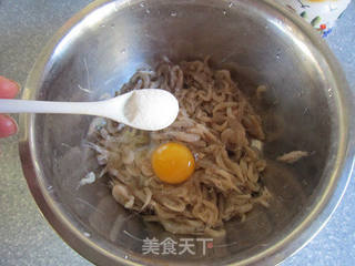 干炸香酥小海虾的做法步骤:4