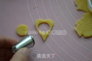 晶莹剔透的玻璃心饼干的做法步骤:6