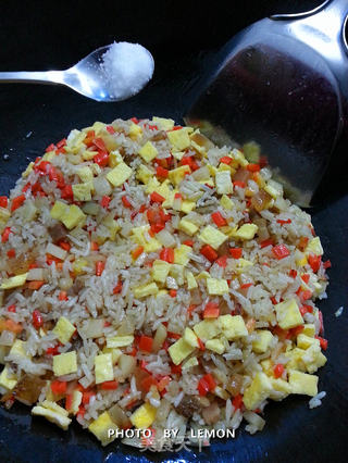 腊味新年~浓浓的年味炒饭的做法步骤:9