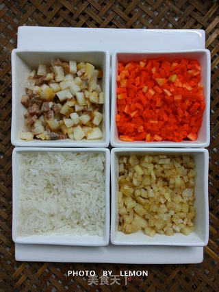 腊味新年~浓浓的年味炒饭的做法步骤：1