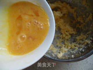 橙味杯子蛋糕的做法步骤:7