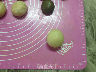 紫薯蛋黄抹茶酥的做法步骤:7