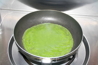 【抹茶千层可丽饼(Matcha Mille Crepes)】的做法步骤:13