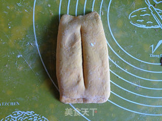 南瓜紫薯豆沙面包卷的做法步骤：10