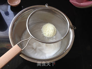 双色蛋白小饼的做法步骤:3