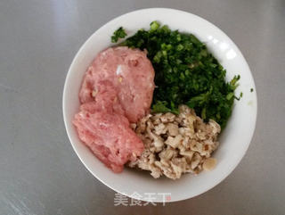 为冬至包上一锅色香味俱全的饺子——紫薯香菇芹菜鲜肉饺的做法步骤:7