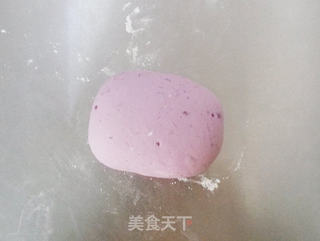 为冬至包上一锅色香味俱全的饺子——紫薯香菇芹菜鲜肉饺的做法步骤:3