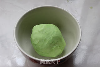 冬至吃饺子咯——讨喜的翡翠蒸饺的做法步骤:3