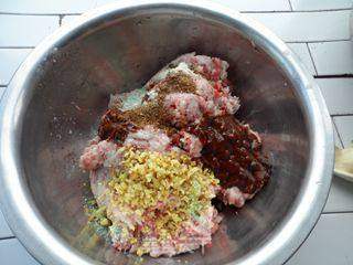 葫芦青椒猪肉饺的做法步骤:4