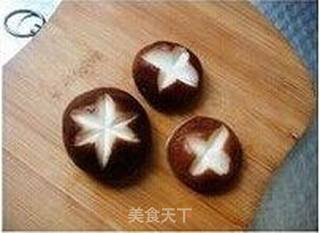 黑胡椒烤香菇的做法步骤:2
