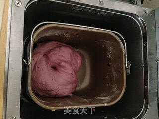 南瓜紫薯豆沙面包卷的做法步骤:4