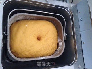 南瓜紫薯豆沙面包卷的做法步骤:3