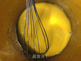 戚风香蕉蛋糕卷的做法步骤:2