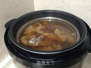 猴头菇红枣枸杞汤的做法步骤:9