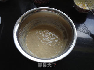 无油香蕉蜜豆戚风的做法步骤：5